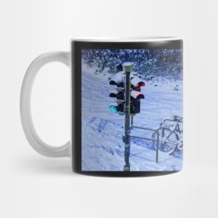 Traffic lights, traffic lights, snow, winter, dusk, evening Mug